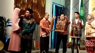 Download lagu Tombo Ati [Angklung], Penampilan Spesial Karyawan Fakultas Humaniora