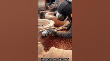 Best Carving wooden bowl at workshop precise working tool angle grinder