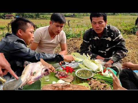 Thử thách Chú Anh vs Anh Pản ăn tươi con Hàu ao ( con trai). Anh 1985 vlogs