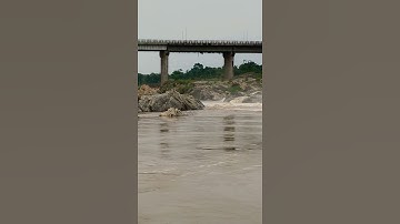 रजरप्पा के भैरवी-भेड़ा और दामोदर नदी के संगम पर मां छिन्नमास्तिका का मंदिर स्थित है।