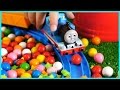 きかんしゃトーマスとガムボールいっぱい！ Thomas Train Toys and Gumball Machine