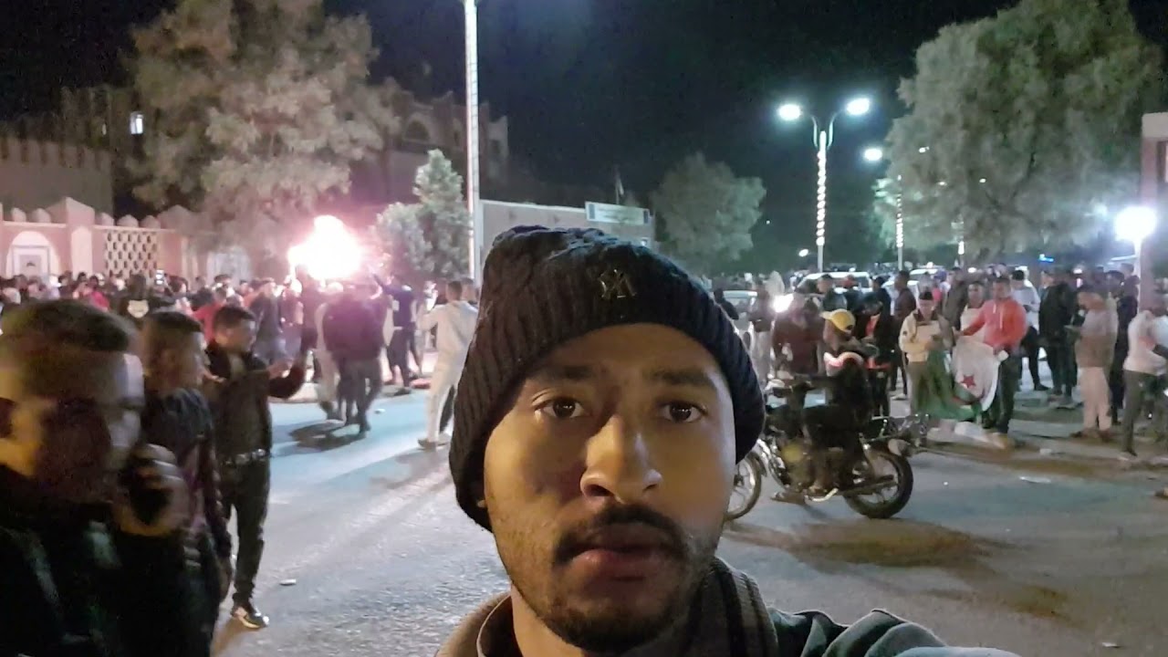 من قلب الحدث 🇩🇿🥳 ألف مبروك للشعب الجزائري على هذا الفوز 🇩🇿🇩🇿🤩 موفقين أعزائي...