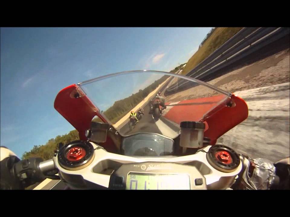 Ducati Panigale VS 1198 SP circuit Dijon prenois