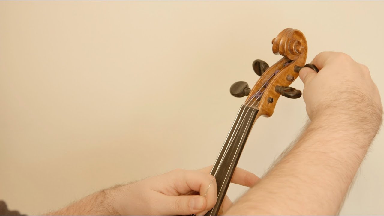 COMMENT CHANGER UNE CORDE DE VIOLON : Pour éviter qu'elle ne vous explose au visage