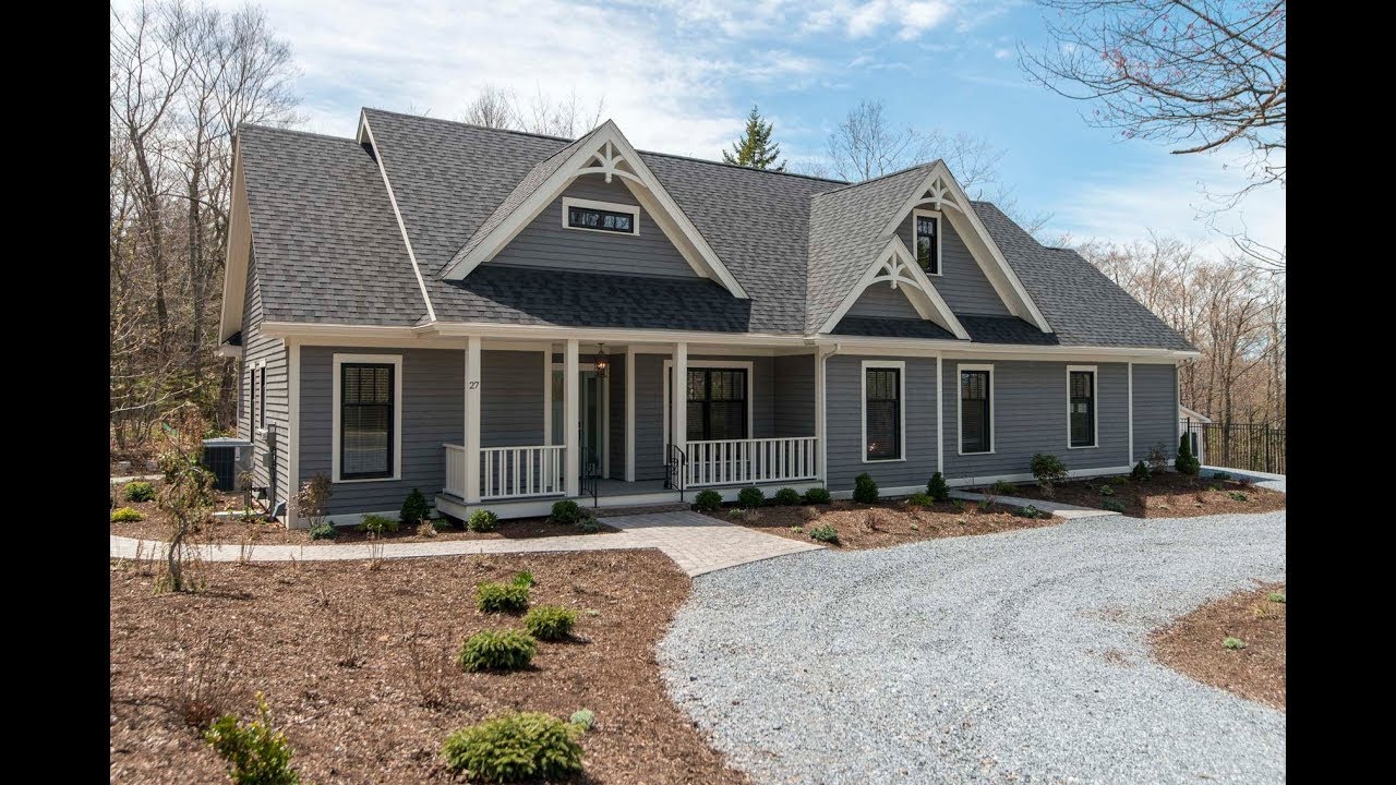 27 Grove Avenue, Rothesay. Ronalda Higgins, RE/MAX Professionals Saint