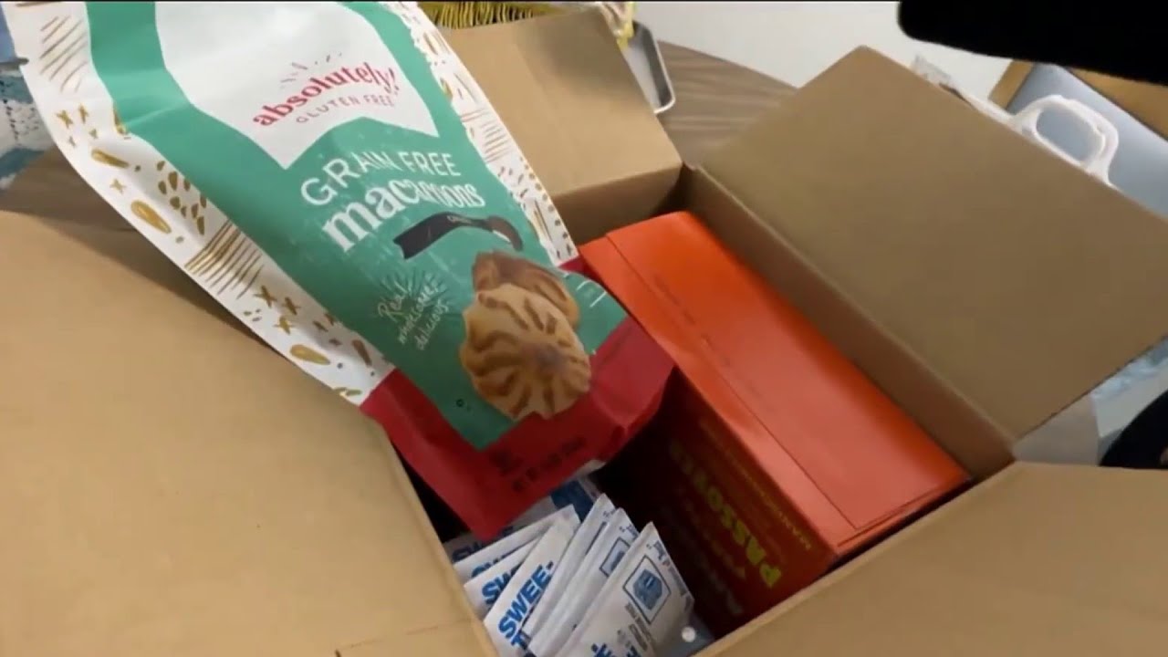 Citymeals on Wheels delivering Passover food to seniors - YouTube