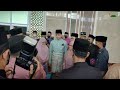 Ramai Berebut Nak Bergambar Dengan Tengku Hassanal Selepas Solat Raya Di Temerloh