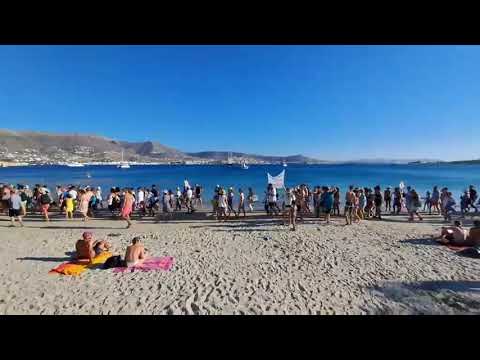 psts.gr: Πάρος: Ακτιβιστική δράση στην παραλία Μαρτσέλο της Παροικίας