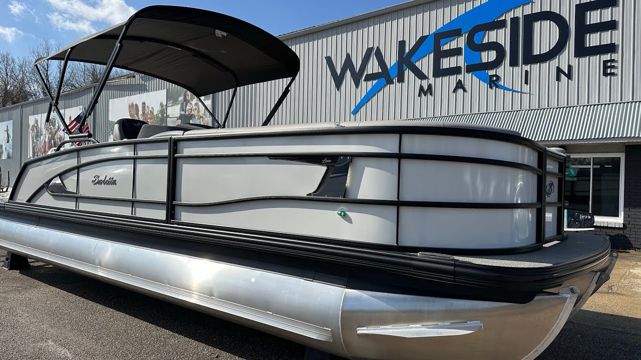 2025 Barletta Lusso 25UC | 350L V10 Cold Fusion White Mercury Outboard | Stock ID 7679