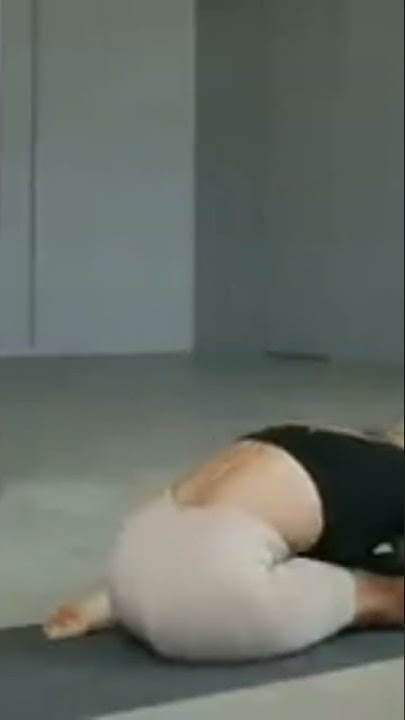 tante lagi yoga  #shorts #yoga #senamkebugaran #sexy #senam