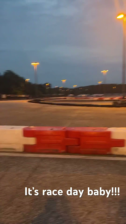 Dmv night race round ✌🏽#bucci #honda #minigp #motorcycle