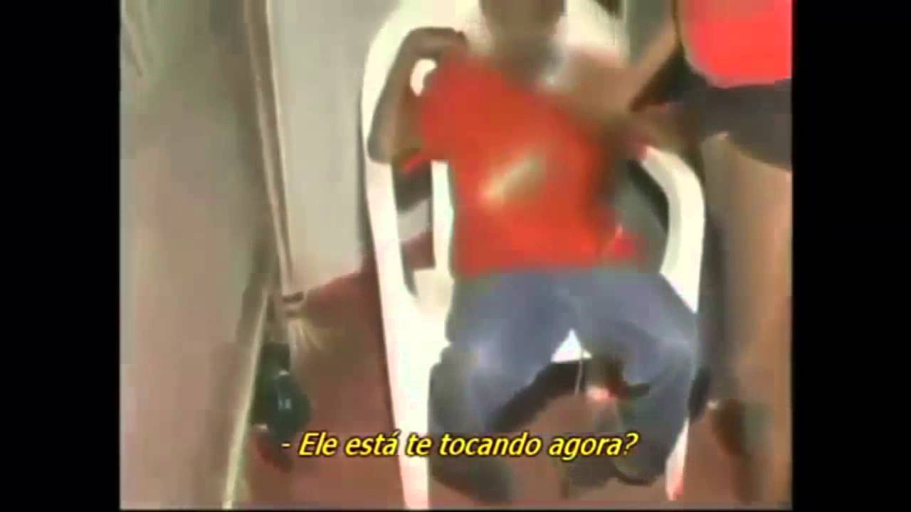 Menino é atacado por fantasma ao vivo durante a gravação do programa!!