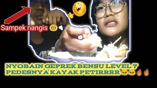 Nyobain ayam geprek bensu level 7 pedesnyaaaa kayak kesambar petirrrr. 