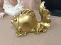 Красим гипсовую  фигурку  "античное золото"