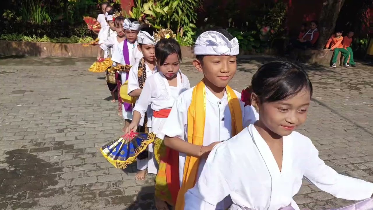 Mejangeran Oleh anak-anak kelas 3 & 4 GaNaM 😊👍#tarimejangeran #anakSD #menyambuthutpgri79 #fypシ゚ 👍