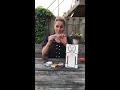 Fa fumare una sigaretta ad un manichino di carta il finale vi lascerà sconvolti!!