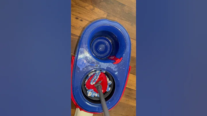 HERES HOW TO CORRECTLY USE YOUR OCEDAR EASY WRING MOP  #cleanwithme #cleaning #shorts