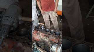 6clyinder engine #Reconditioning #cummins #kirloskar #cockroachjantaparty