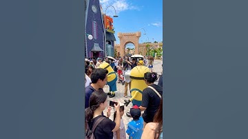 Minute of Minion Mayhem | Minion Land @ Universal Studios Singapore #D9INE
