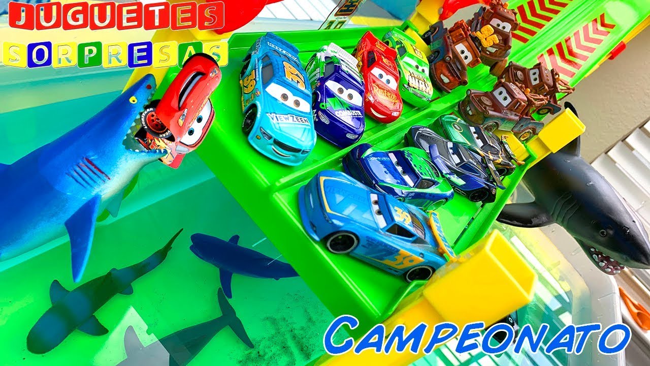 DISNEY PIXAR CARS NEXT-GEN PISTON CUP RACERS VS PISTON CUP RACERS CAMPEONATO Pista de Coches CARS 3