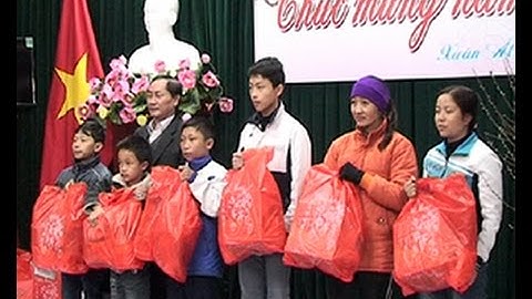 Quận Kiến An tặng quà Tết cho trẻ em có hoàn cảnh đặc biệt khó khăn