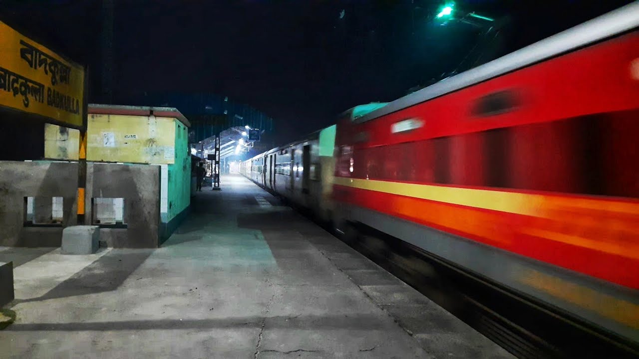 |[2 in 1]| High Speed Dangerous Electric Spark of WAP-4 Compilation with 13103 UP Bhagirathi Express