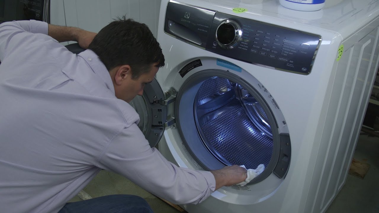 5+ Fantastic Methods to Clean a Smelly Front Load Washer in 2023