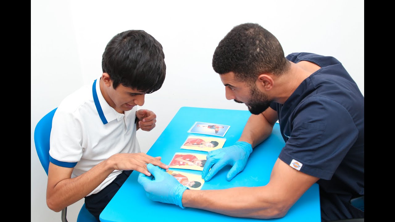 علاج النطق والتخاطب في مركز المشاعر الإنسانية....