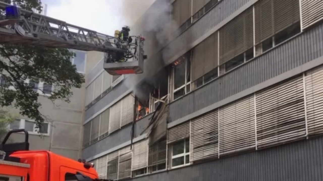 BAD GODESBERG: Legten Asylbewerber aus Frust Feuer in Flüchtlingsheim?