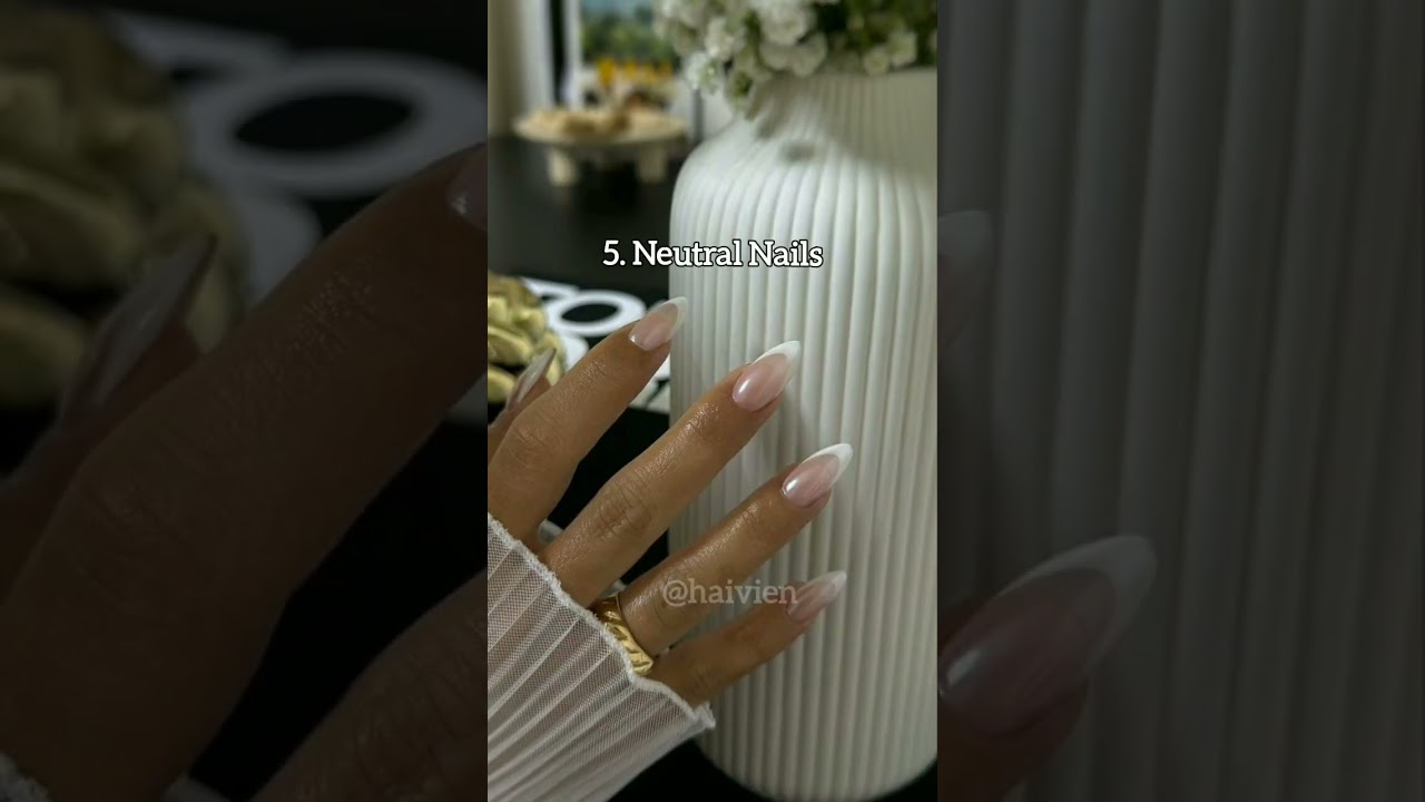 Nail that scream old money ⚜️⚜️ 