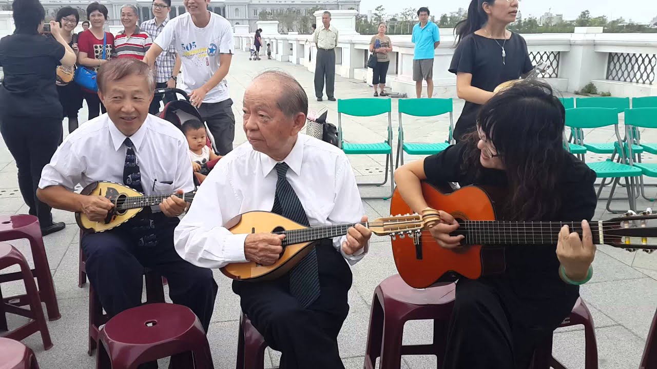 Mandolin VS Guitar ( 望春風 ) YouTube