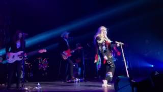 Kesha And The Creepies performing We R Who We R at Foxwoods CT 2-15-17