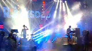 Röyksopp - Don&#39;t Give Up (Live from St. Malo 2002) [pt. 6/13]