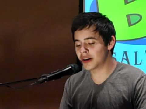 David Archuleta sings "A Thousand Miles" live and ...