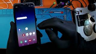 Переклейка стекла дисплея Samsung A8 2018. Замена стекла Samsung A8 2018. Разборка