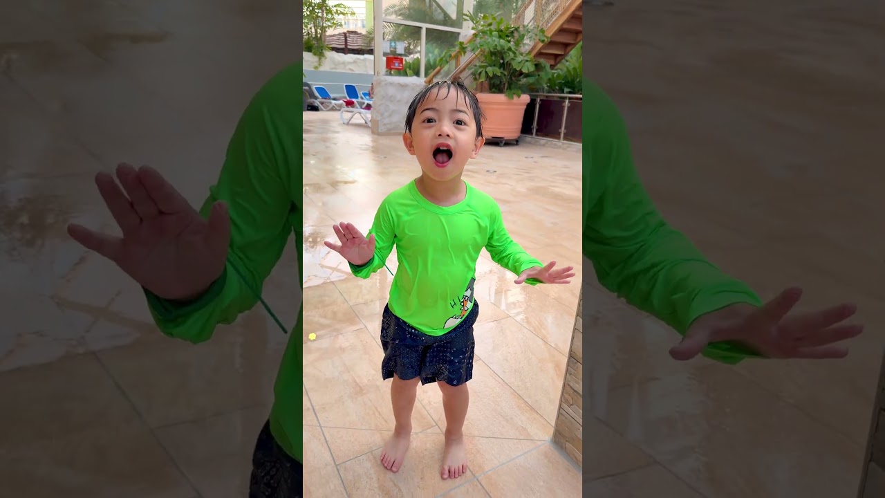 Matching swimsuit for mom and daughter 👙🏊