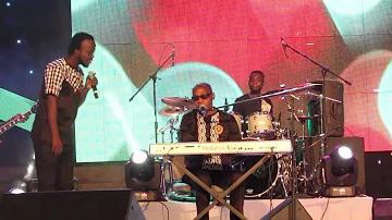 Kwadwo Akwaboah Snr & Akwaboah Jnr perform 'Hini Me' @ Lord of the Ribs