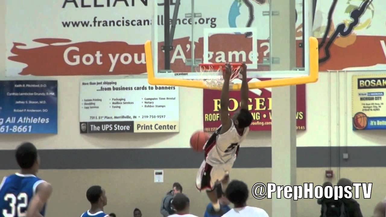 Martez Walker 2013 Detroit Pershing with a dunk at the Spring Showdown