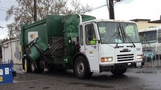 Freightliner Condor Mcneilus M/A Garbage Truck