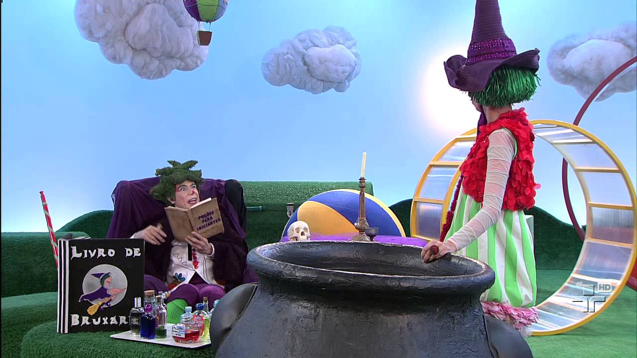 Bruxoteia e Corcovico: Lágrima de Bruxa - Quintal da Cultura - 11/04/14