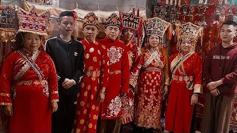 lẩu then cấp sắc các bà then múa chầu rất đẹp mắt, múa quạt, hát then làm then