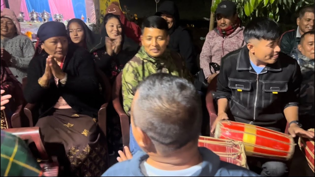 सुजन गुरुङ्व र मनितागुरुङ्व को कडा दोहोरि //