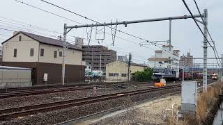 共和駅中線2番線には5087レEF210-305号機が停車中それを見据えて313系普通列車岐阜行きが共和駅を発車を撮影させて頂きました。