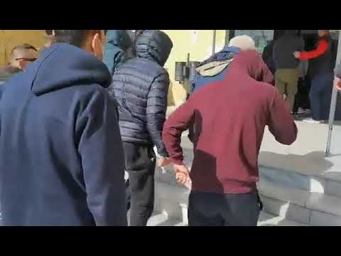 newsbomb.gr: Στον εισαγγελέα οι συλληφθέντες για την συμμορία των ανηλίκων από τον Κολωνό