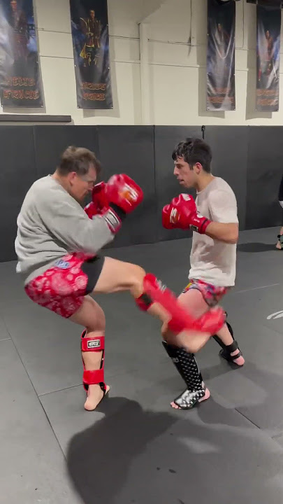 Try this K1 kickboxing combo 🥊 #k1kickboxing #kickboxing #dutchkickboxing #muaythai #thaiboxing