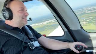 My 1st Solo Flight! Cirrus SR20