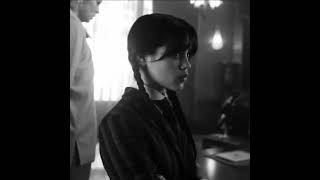 Jenna Ortega in new behind the scenes of the 1st season of Wednesday Addams