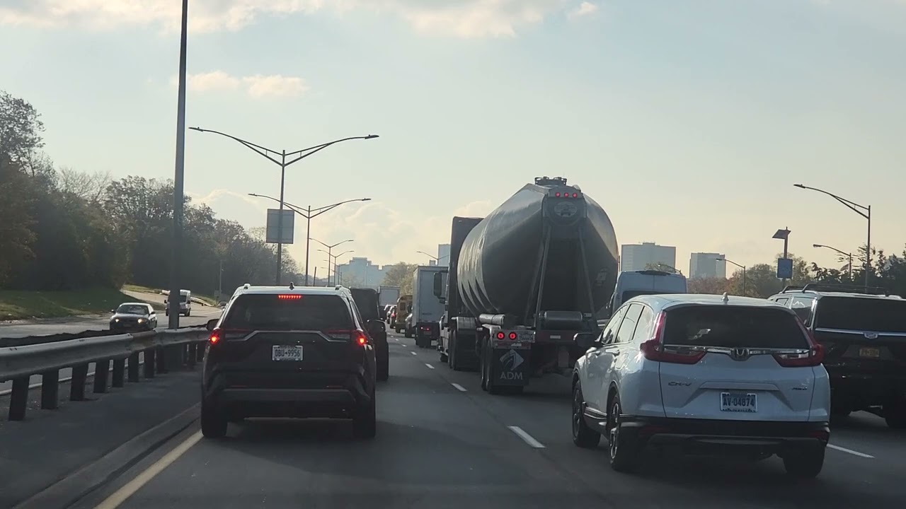 A glimpse of New York traffic... I-678 south to JFK AIRPORT