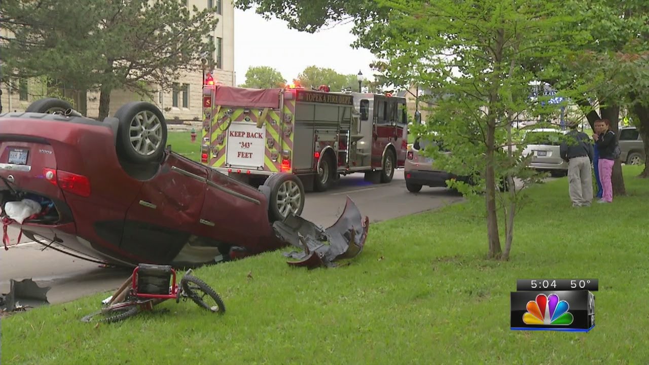 Accident snarls traffic near Washburn University YouTube
