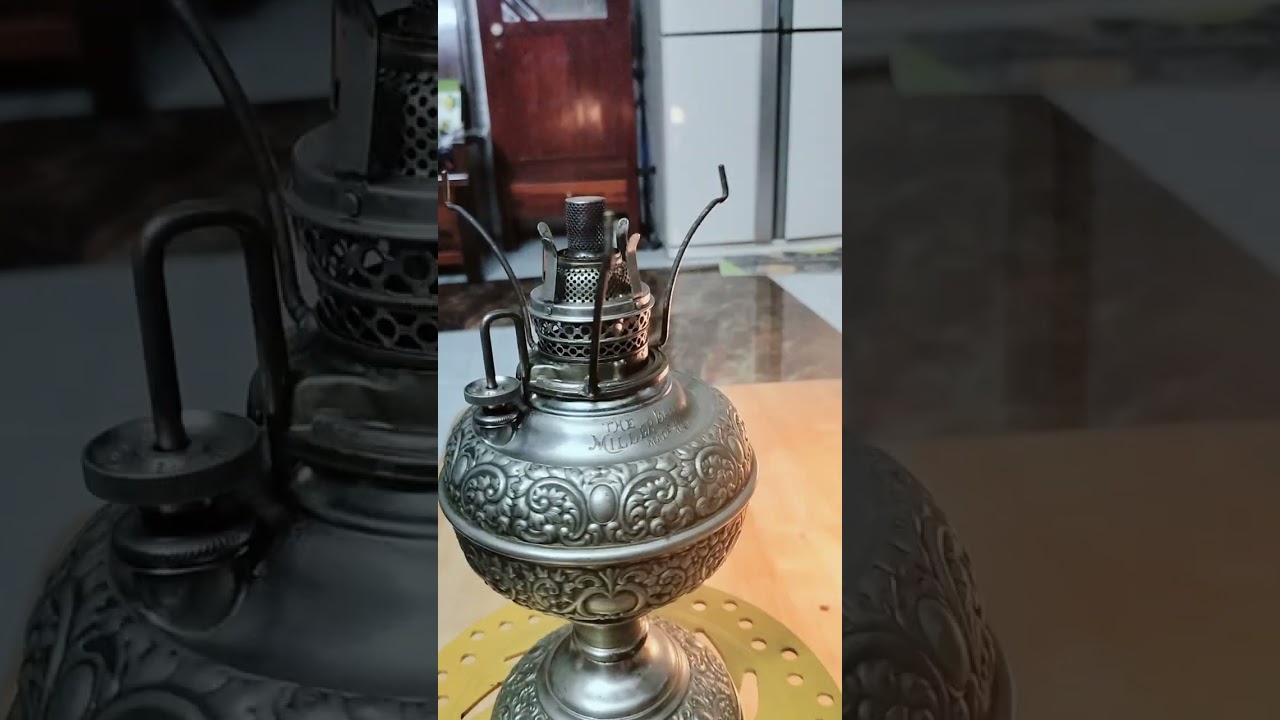 Đèn dầu bạc USA lên lửa